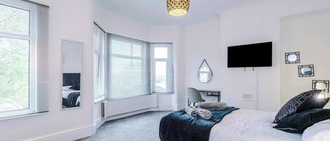 Schreibtisch, Bügeleisen/Bügelbrett, WLAN, Bettwäsche