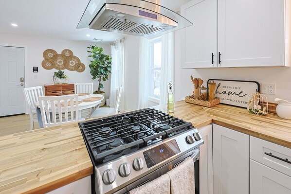 Luokittelematon kuva, 1 kautta 35, painike