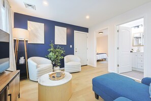 Luokittelematon kuva, 4 kautta 35, painike