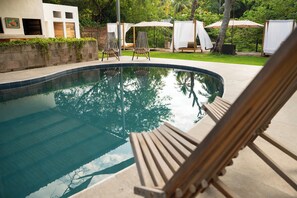 12 outdoor pools - amalfi surf lodge  (Chiltiupan)