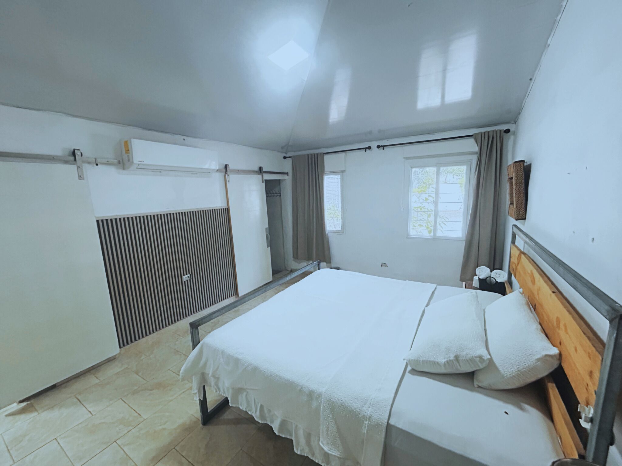 Comfort Double Room | Premium bedding, down comforters, Tempur-Pedic beds, bed sheets