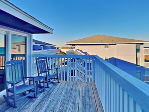 Condo (1 Bedroom) | Property grounds - Sea Colony #35b - Sunrise Balcony (Carolina Beach)