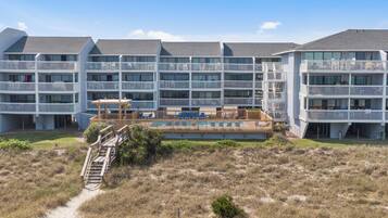 Condo (1 Bedroom) | Property amenity