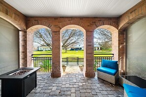 Terrace/patio - Epic Game Room 3 Min Walk to Beach, Pets OK (Panama City Beach)