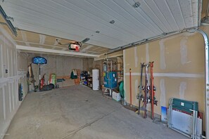 Interior - Mountain Town Home - Hot Tub, Bikes & Views! (Fraser)