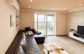 Smart TV - Cozy apartment in Tucepi with house sea view (Tucepi)