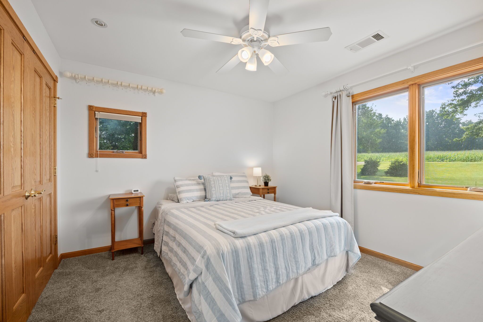 4 bedrooms, free WiFi, bed sheets