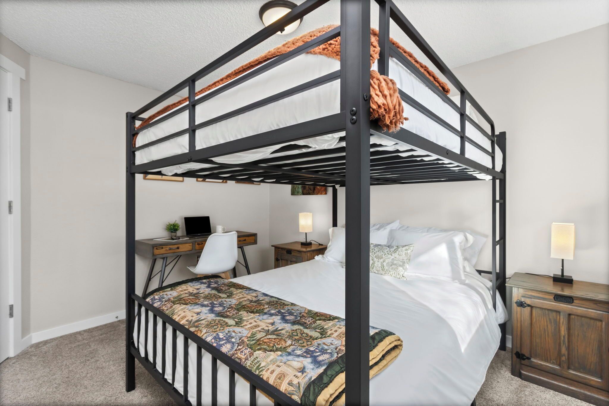 House, Multiple Beds, Kitchen, Garden View | 3 bedrooms, individually decorated, individually furnished, bed sheets