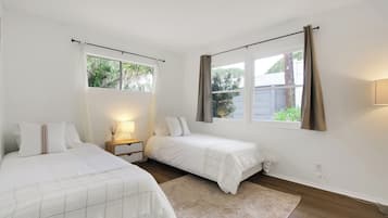 4 slaapkamers, een strijkplank/strijkijzer, wifi, beddengoed