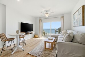 Living area - Tidewater 804 (Orange Beach)