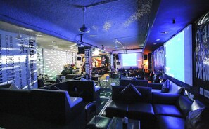 Bar (in der Unterkunft)