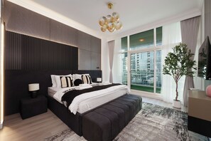 Iron/ironing board, free WiFi - Coastal Elegance with PlayRoom PS5 (Dubai)