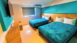 1 bedroom, free WiFi, bed sheets - Trendy Shoreline Warm Room Just Moments from Waves, Food & Fun (Mazatlán)