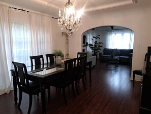 Appartement, 3 slaapkamers, roken | Dineerruimte