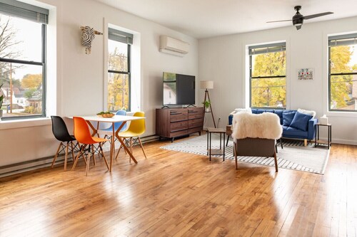 The Washington: DTSF Studio Loft