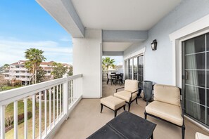 Terrace/patio - Beautiful Condo with Great Views Near Attractions (Kissimmee)