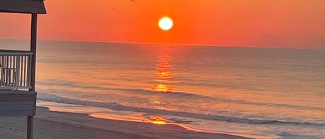 Am Strand, Liegestühle, Strandtücher