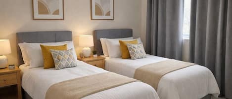 4 bedrooms, iron/ironing board, WiFi, bed sheets
