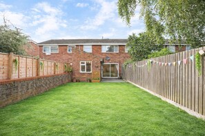 Exterior - 4Bedroom House| Contractor| Parking | Sleeps7 (Abingdon)