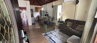 Beautiful 2-bedroom house with AC in peaceful Savanna la mar