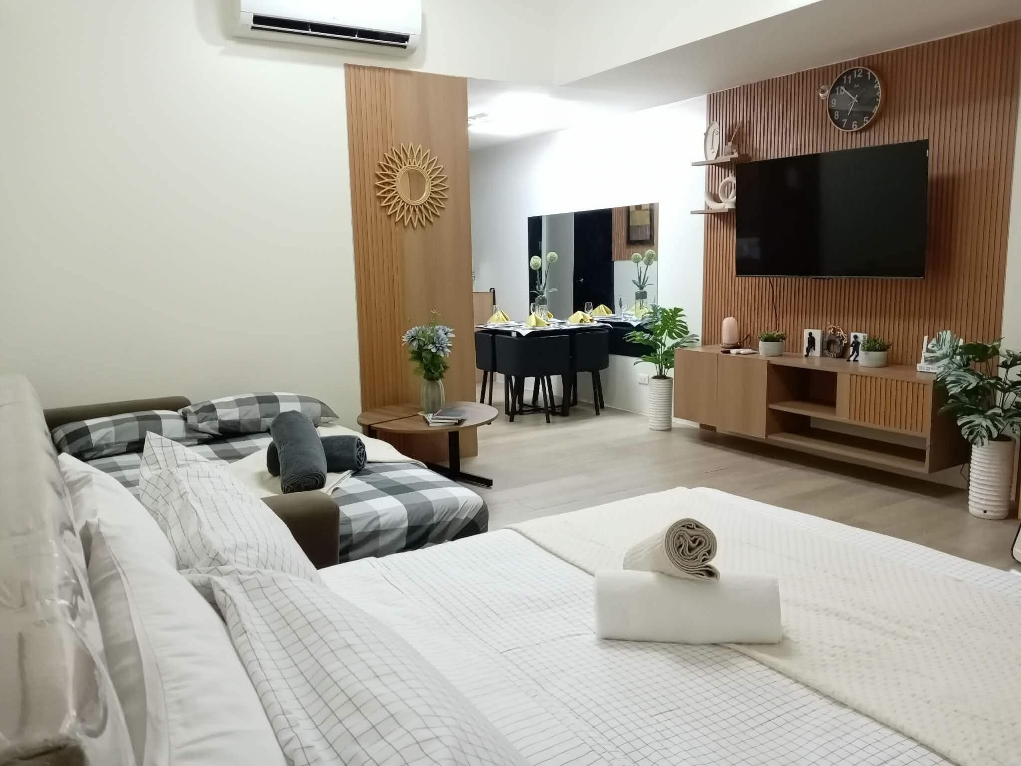 Iron/ironing board, WiFi, bed sheets