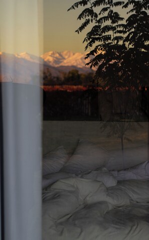 Studio, uitzicht op bergen | Interieur