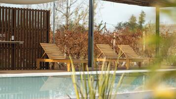 Seasonal outdoor pool