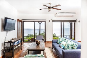 TV, offices - Casa Sueño - Beautiful Ocean Front Home in Rancho Santana! (Rancho Santana)