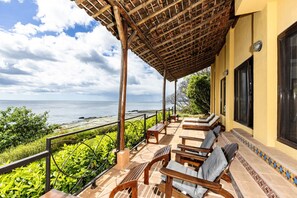 Terrace/patio - Casa Sueño - Beautiful Ocean Front Home in Rancho Santana! (Rancho Santana)