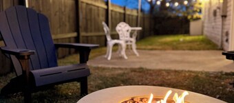 Le Downtown French Maison- LUXURY Greer Home w/Firepit