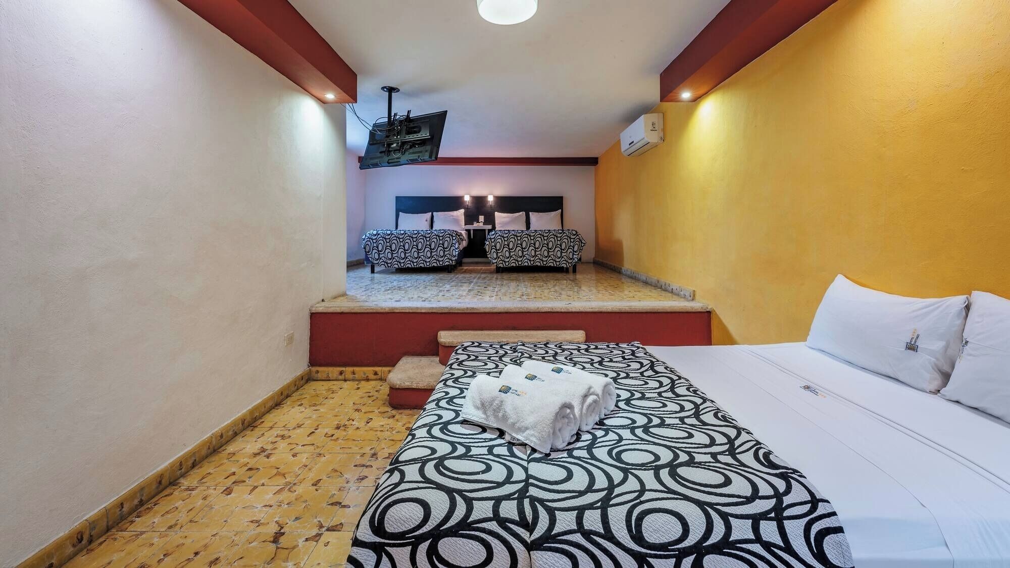 1 bedroom, WiFi (free), bed sheets