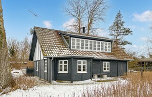 Exterior - Stunning home in Tranekær with house sea view (Tranekær)