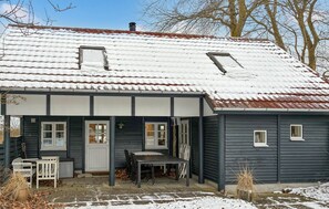 Outdoor dining - Stunning home in Tranekær with house sea view (Tranekær)