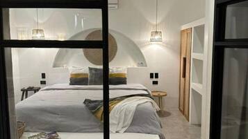 1 quarto, cofres nos quartos, Wi-Fi de cortesia, roupa de cama