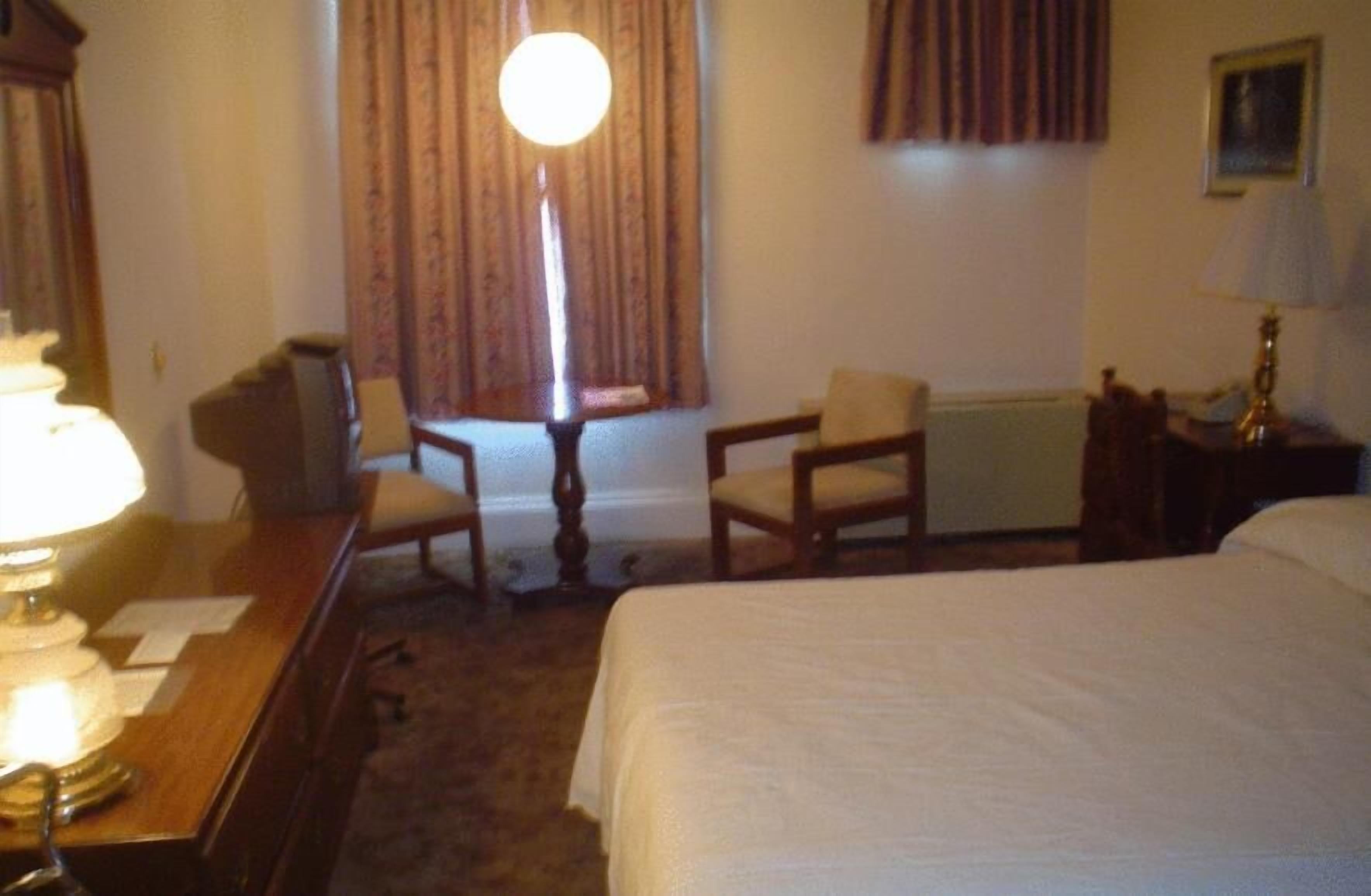 Enkelrum | Skrivbord och gratis wi-fi