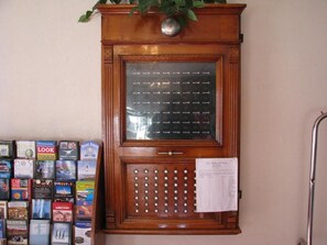 Interior - Old National Hotel (Bath)