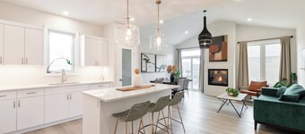 Stunning Stay on Dunning Way - Kick back and relax in this calm, stylish space.