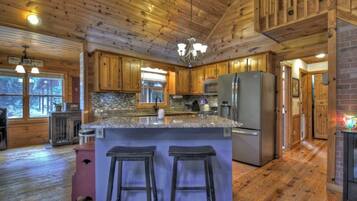 Microonde, forno, piano cottura, lavastoviglie