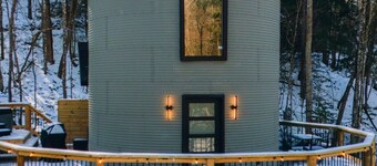 NEW Romantic Silo Cabin | Outdoor Shower | Hot Tub
