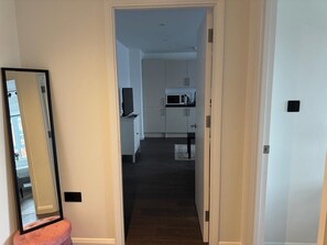 Interior - 2 Bedroom Apartment Old Town Swindon (Swindon)