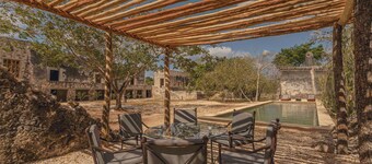 Hacienda in the jungle and private cenote - Close to Chichen Itza. Mayan Gastronomy