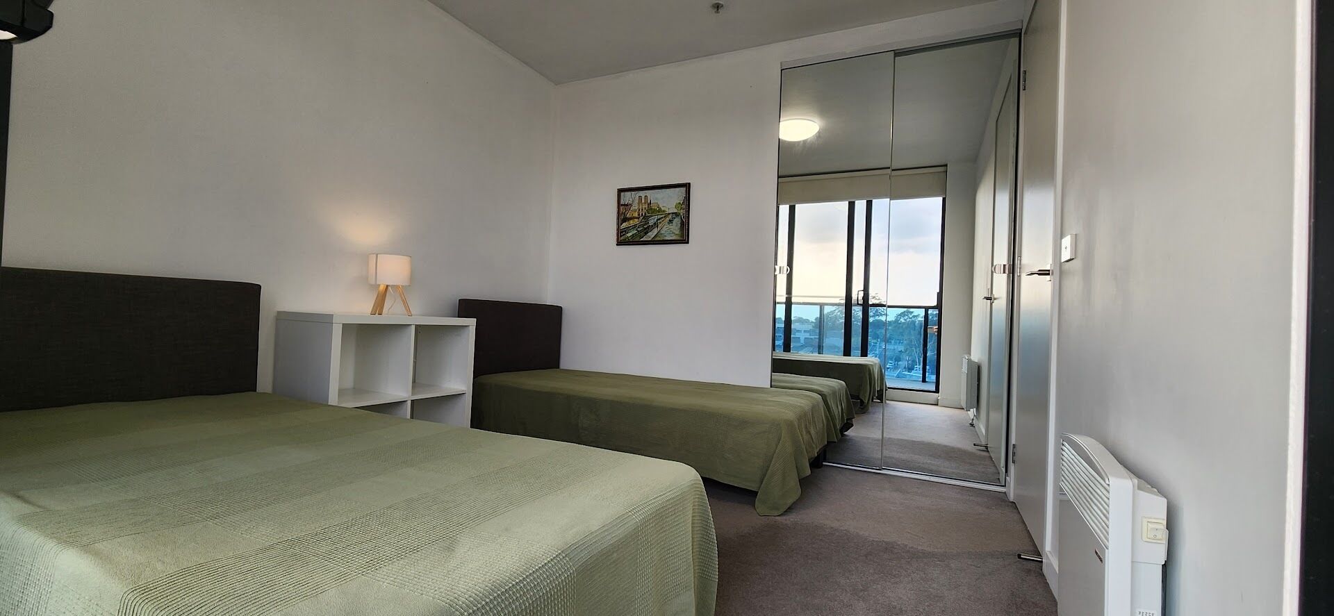 2 bedrooms, iron/ironing board, Internet, bed sheets