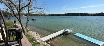 House on The Point: Updated 3-Bedroom Lake House in Central Wisconsin