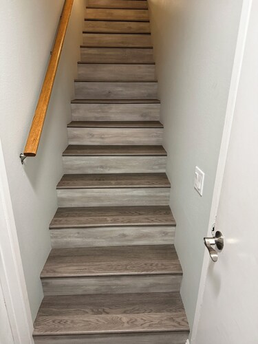 Entire guest suite in Newbury Park, California Sleeps 6