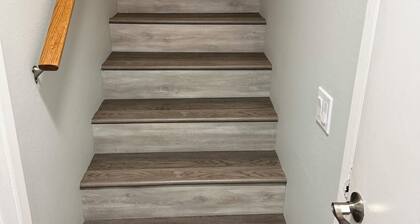 Entire guest suite in Newbury Park, California Sleeps 6