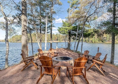 Black Bear Lodge Bear Trap 1 on Little Saint Germain Water View