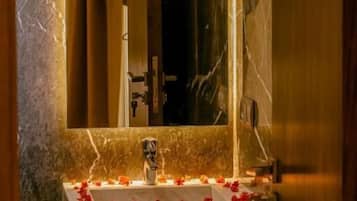 Villa, balcón, vista al jardín