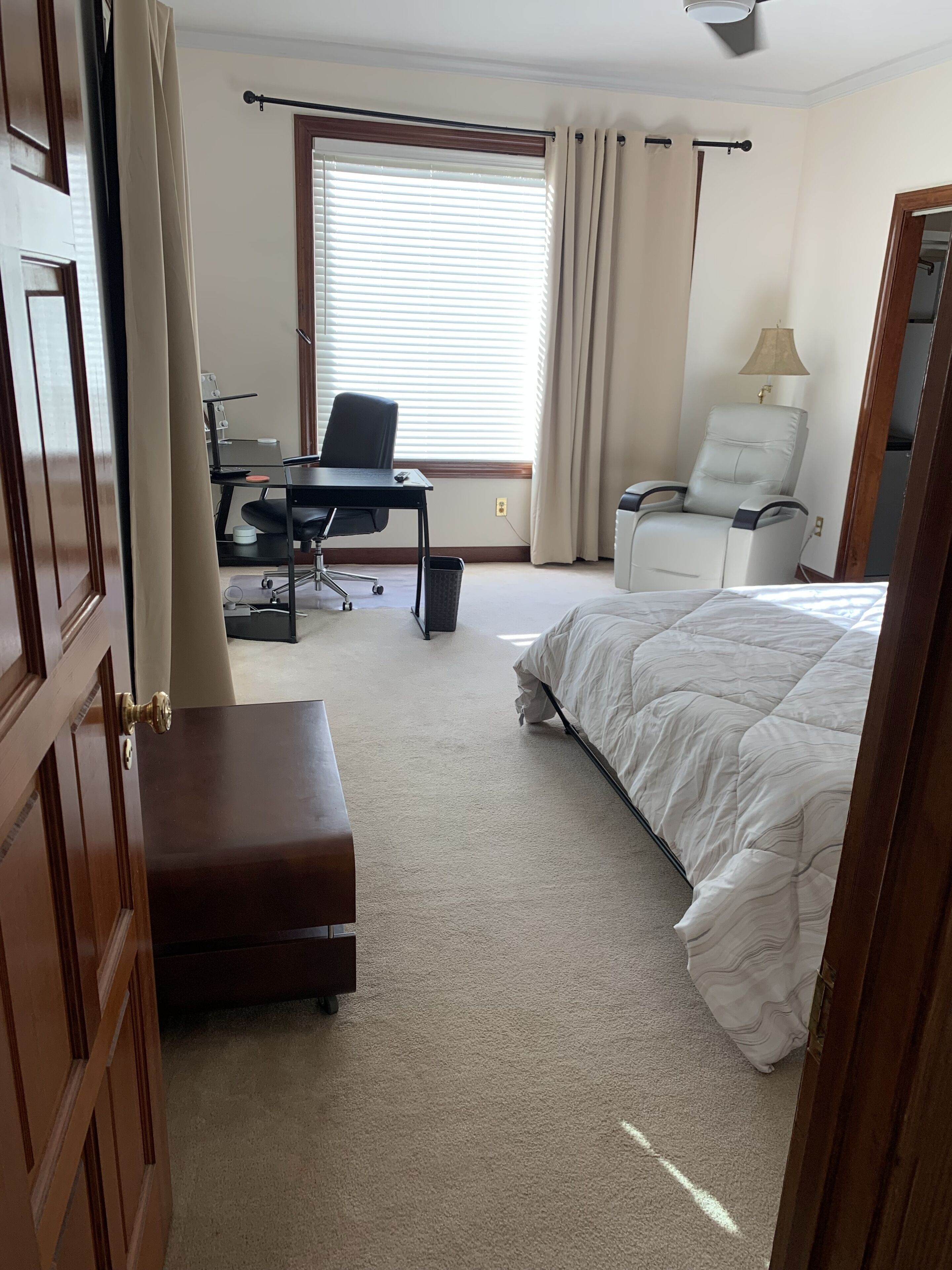 Basic Single Room, Canal View