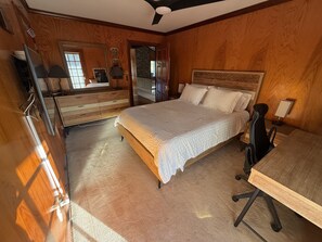 基本單人房 | 書桌、筆電工作空間、遮光布/窗簾、熨斗/熨衣板