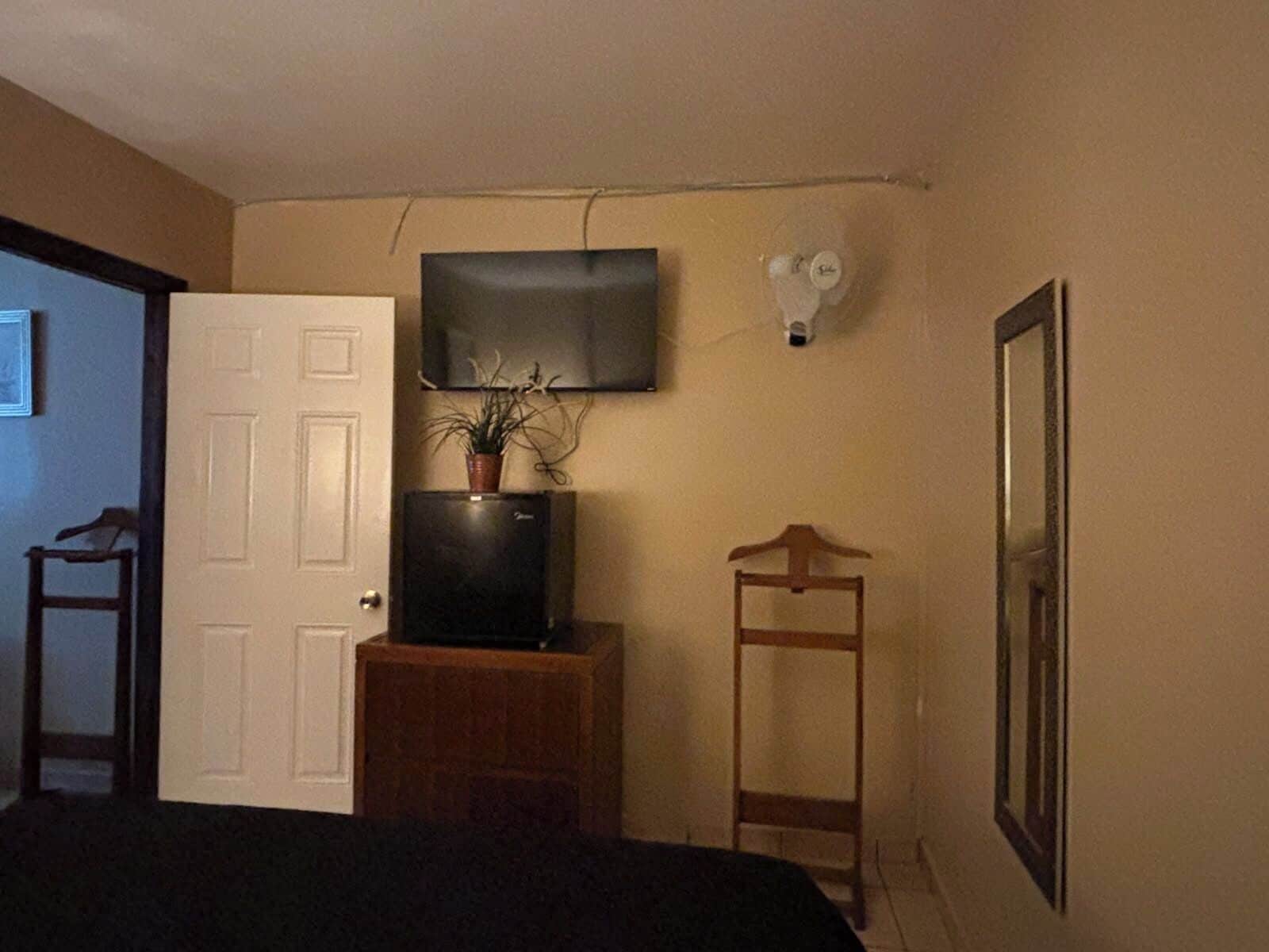 Deluxe Double Room | Free WiFi, bed sheets